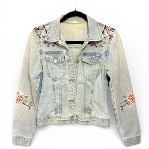 Gianni Bini floral embroidered Denim Jacket
